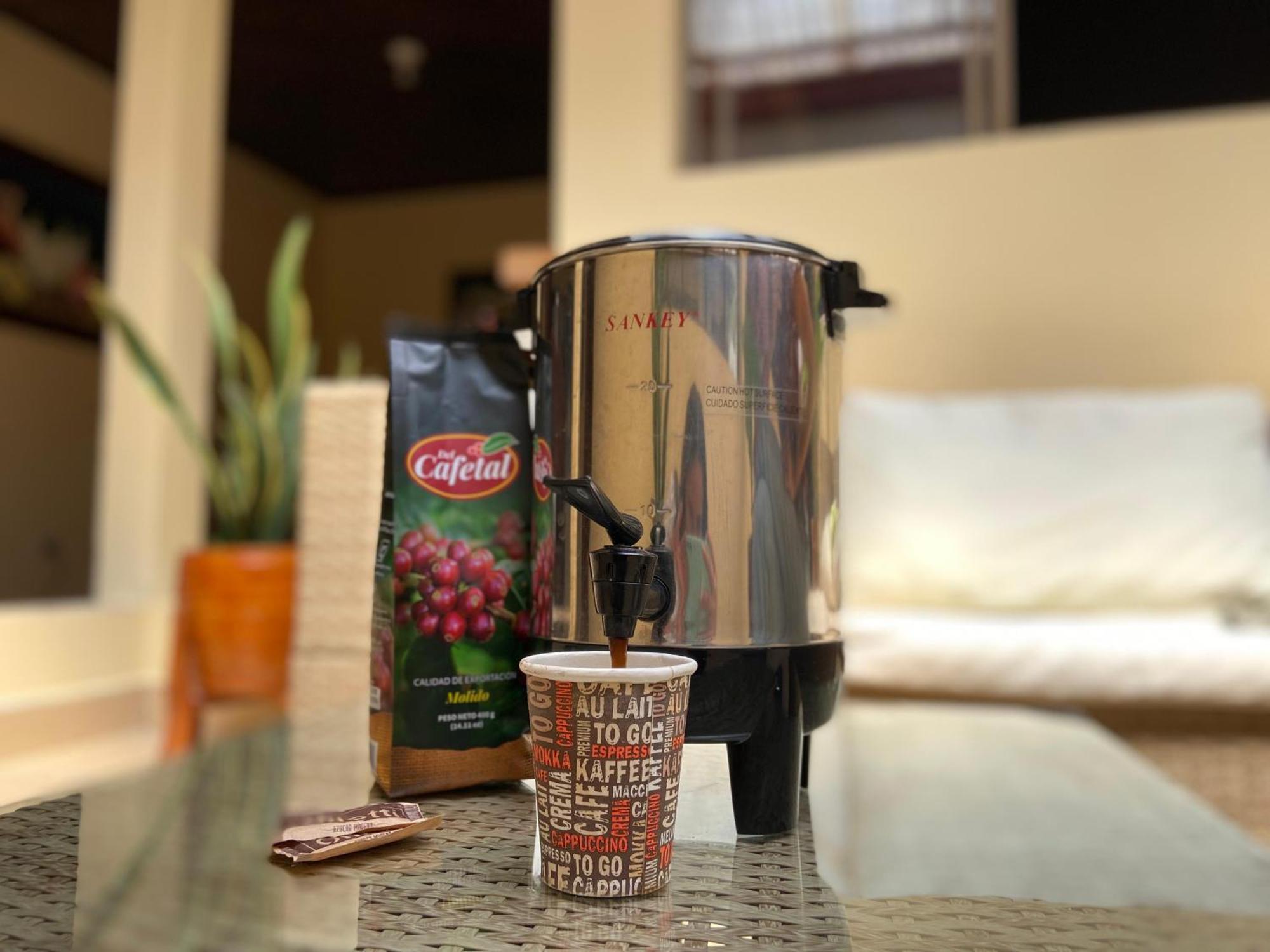 Hospedaje Coffee And Cocktails Estelí المظهر الخارجي الصورة